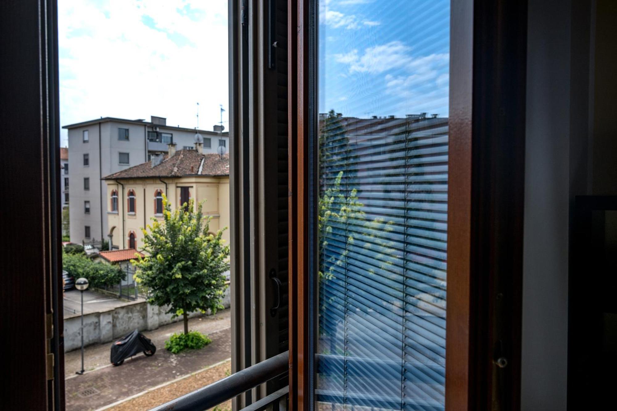 מילאנו Cozy Suite Rogoredo Apartment Next To The Metro And Train Station מראה חיצוני תמונה